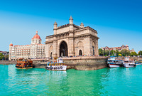 كانت تسمى سابقا "بومباي" وتعتبر من أكبر مدن العالم السياحية مساحةً 