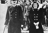 صورة هتلر وإيفا براون