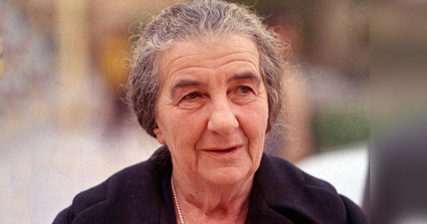 جولدا مائير ولدت في 3 مايو عام 1898 وهي رابع رئيس وزراء للحكومة الإسرائيلية بين 17 مارس 1969 حتى 1974م