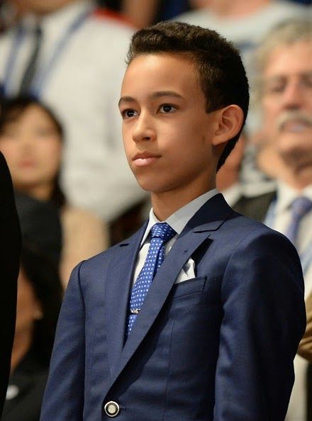 ولد الحسن بن محمد في الـ 8 من مايو عام 2003 كأول أبناء الملك محمد السادس ملك المغرب
