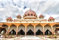 مسجد بوترا، ماليزيا 
