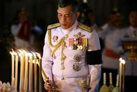 صورة لملك تايلند الجديد من تأبين والده الراحل