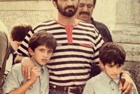 مع ولديه الشيخ راشد والشيخ حمدان عام 1988