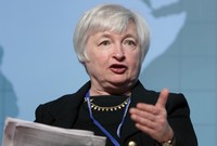 تشغل جانيت يلين منذ عام 2014 منصب رئيسة البنك المركزي الأمريكي كأول سيدة تتقلد هذا المنصب في تاريخ أمريكا وهي تبلغ من العمر 71 عام


