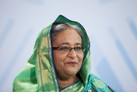 تتولى شيخة حسينة واجد منصب رئيس وزراء بنغلاديش منذ عام 2009، وسبق لها أن تولت المنصب في عامي 1996 و2001.
