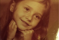لقطات من طفولة نيللي كريم 