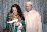 وكان زواجهما عن حب وفق ما صرح به "الملك محمد السادس" لـ بي بي سي في لقاء سابق.