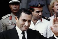 قال مبارك ذلك خلال المذكرات التي سجلها لصالح دار النشر البريطانية كانون جيت
